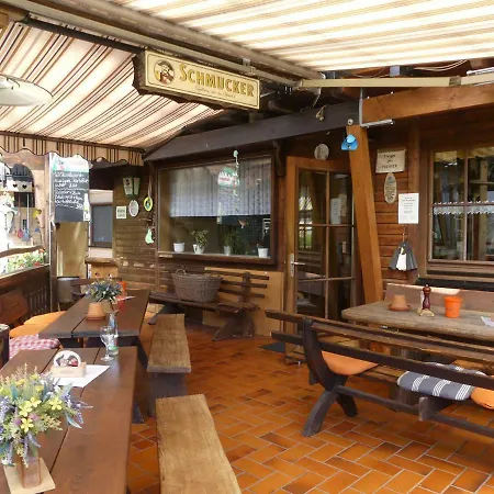 בית הארחה Holzerstube בירפלדןאוברזנט