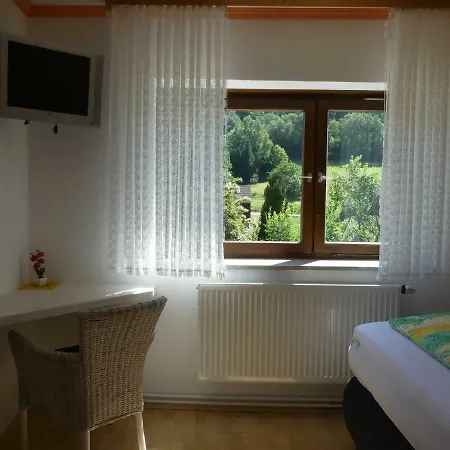 Holzerstube בית הארחה 3*