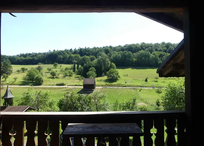 Holzerstube Оберцент